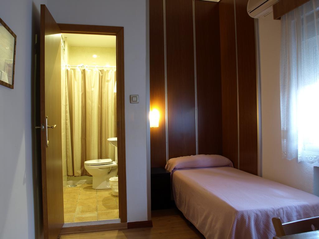 Hostal Anas Mérida Habitación foto